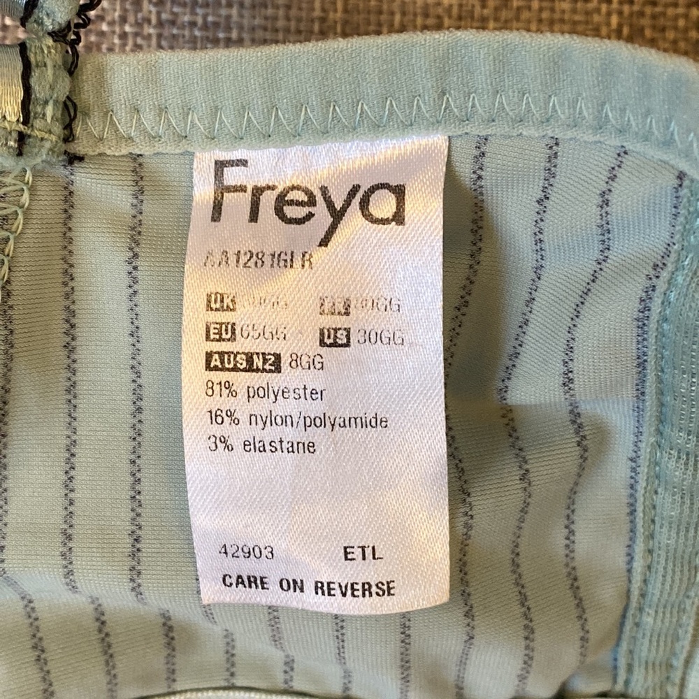 Freya Deco Hatty Moulded Plunge Bra AA1281 in Glacier - Picture 6 of 7